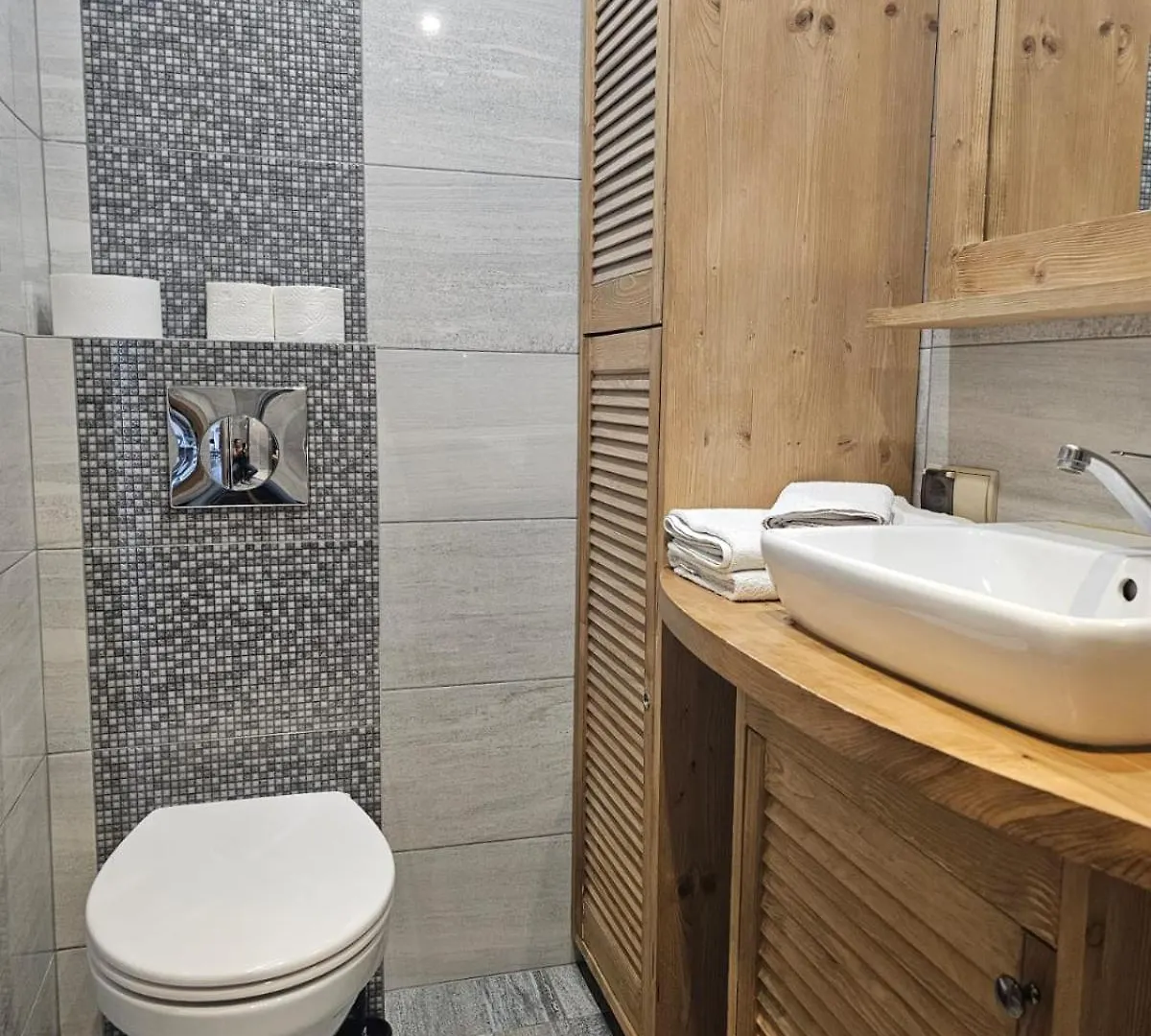 Apartamenty Krupowki I Styl, Krupowki Inn I Studio Mila W Centrum Przy Krupowkach Apartzakop Zakopane Polónia